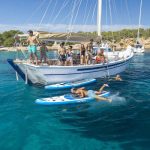 Siedem powodów, dla których warto wynająć łódź na Ibizie
