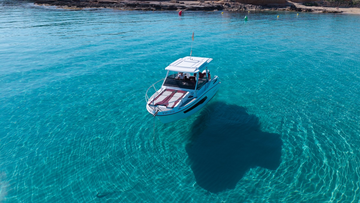 ibiza boat hire license san antonio
